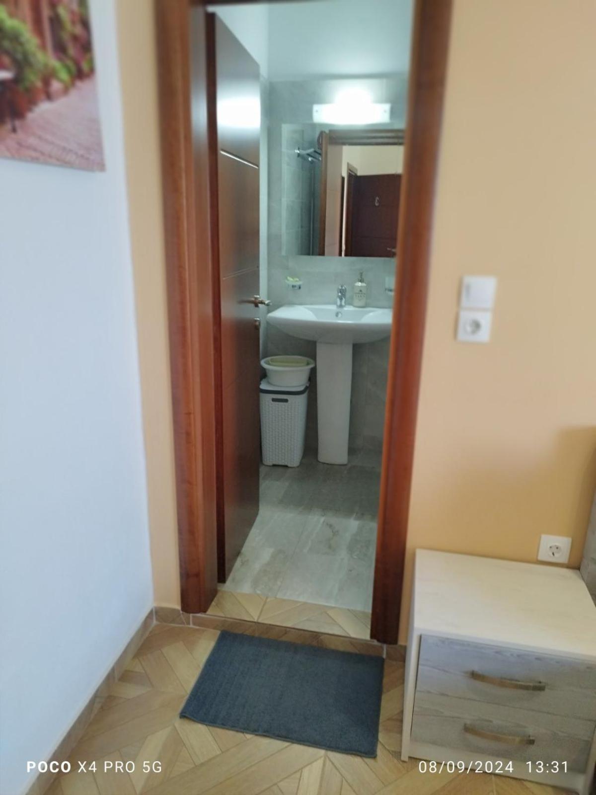 Dagos Rooms ديرمي المظهر الخارجي الصورة